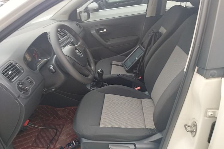 Used Volkswagen Polo 2014 1.4L Manual Fashion Edition Left Front Seat