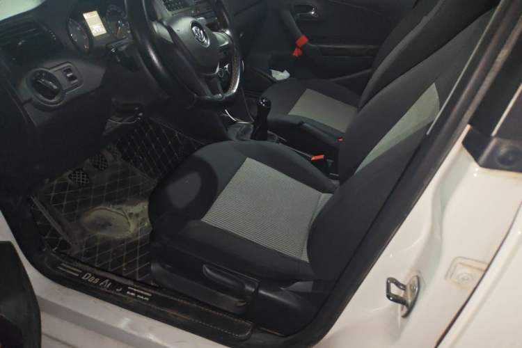 Used Volkswagen Polo 2014 1.4L Manual Fashion Edition Left Front Seat