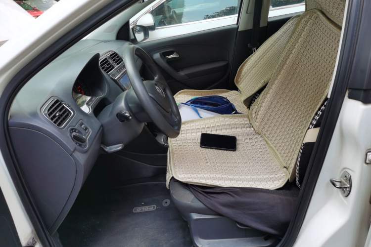 Used Volkswagen Polo 2014 1.6L Automatic Comfort Edition Left Front Seat