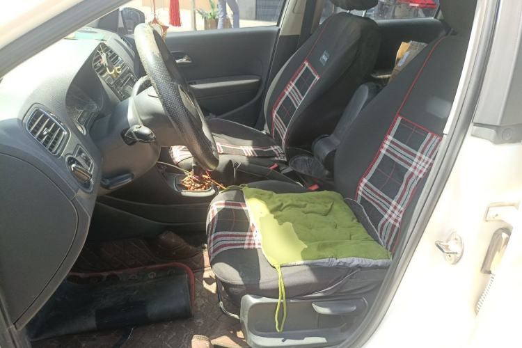 Used Volkswagen Polo 2014 1.6L Manual Comfort Edition Left Front Seat