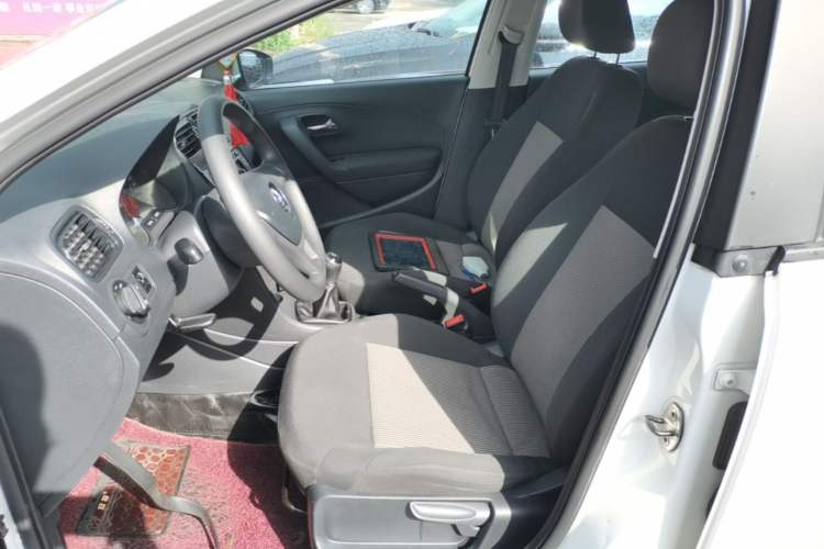 Used Volkswagen Polo 2014 1.4L Manual Fashion Edition Left Front Seat
