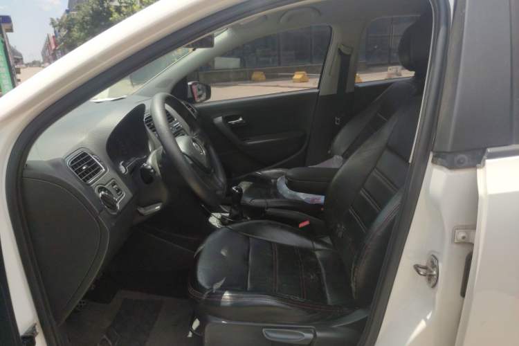 Used Volkswagen Polo 2014 1.6L Manual Comfort Edition Left Front Seat