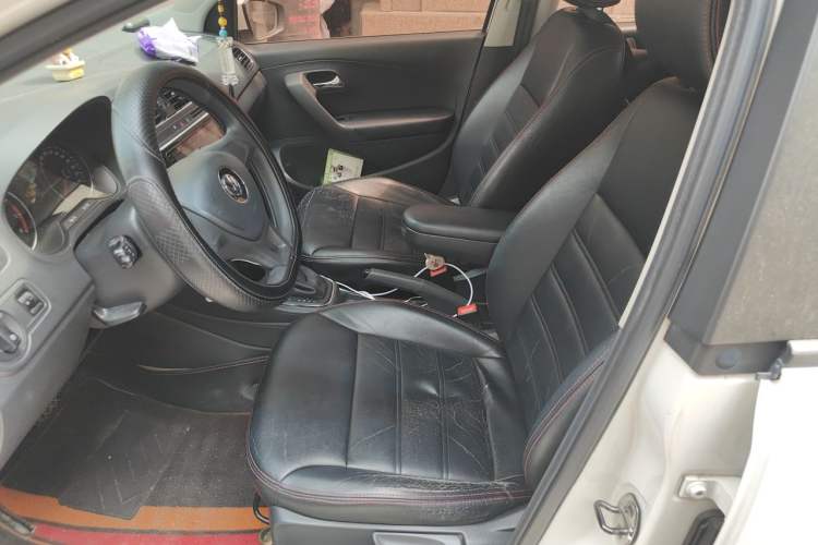 Used Volkswagen Polo 2014 1.6L Automatic Comfort Edition Left Front Seat