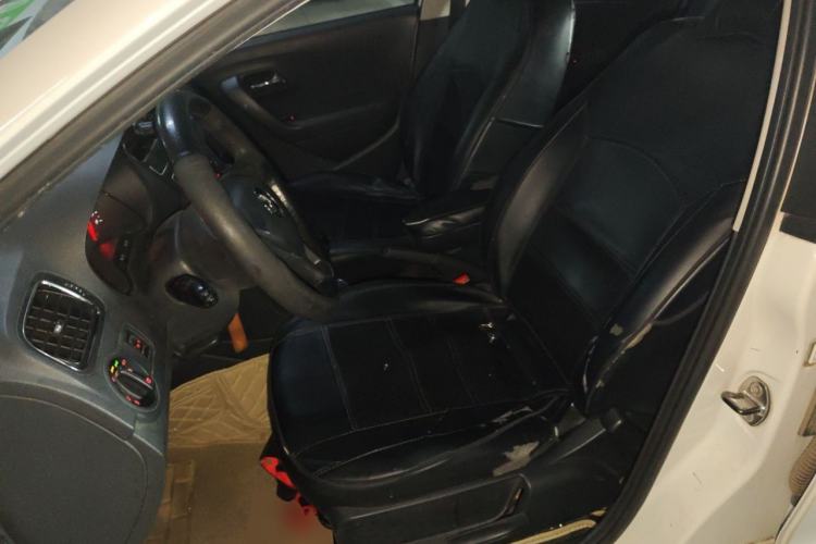 Used Volkswagen Polo 2014 1.6L Manual Comfort Edition Left Front Seat