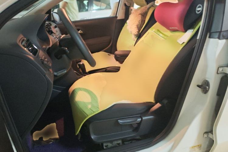 Used Volkswagen Polo 2014 1.6L Automatic Comfort Edition Left Front Seat