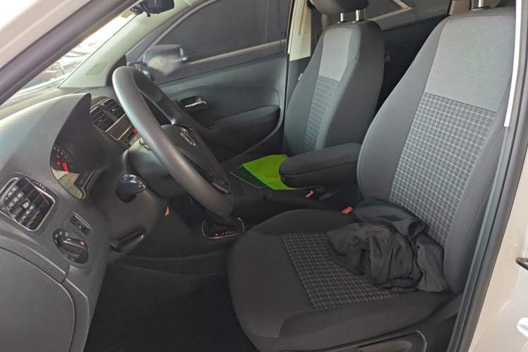 Used Volkswagen Polo 2014 1.4L Automatic Comfort Edition Left Front Seat