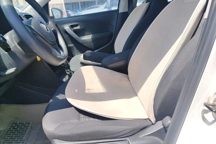Used Volkswagen Polo 2014 1.4L Automatic Comfort Edition Left Front Seat