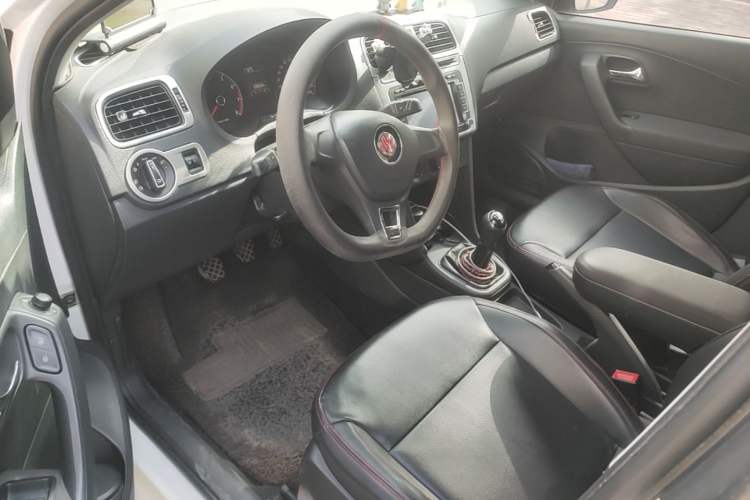 Used Volkswagen Polo 2014 1.4L Manual Fashion Edition Left Front Seat