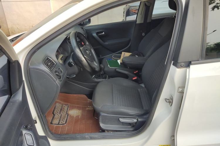 Used Volkswagen Polo 2014 1.4L Manual Comfort Edition Left Front Seat