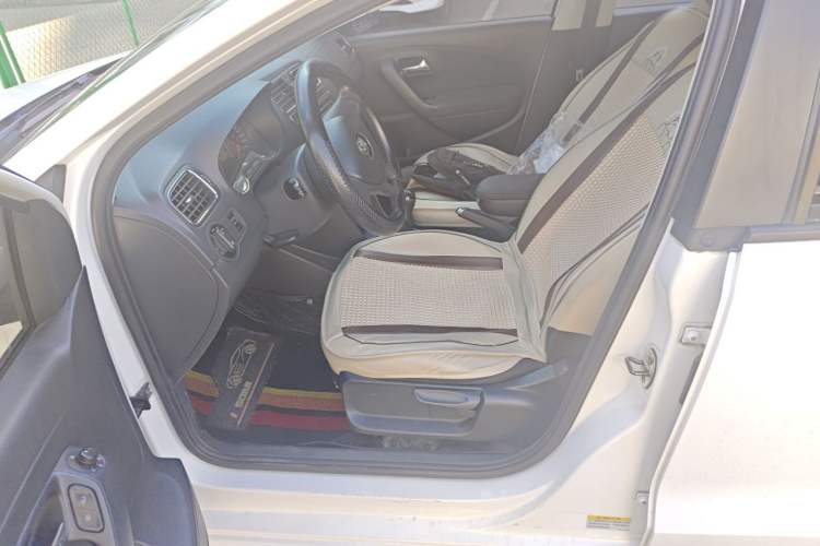 Used Volkswagen Polo 2014 1.4L Manual Comfort Edition Left Front Seat