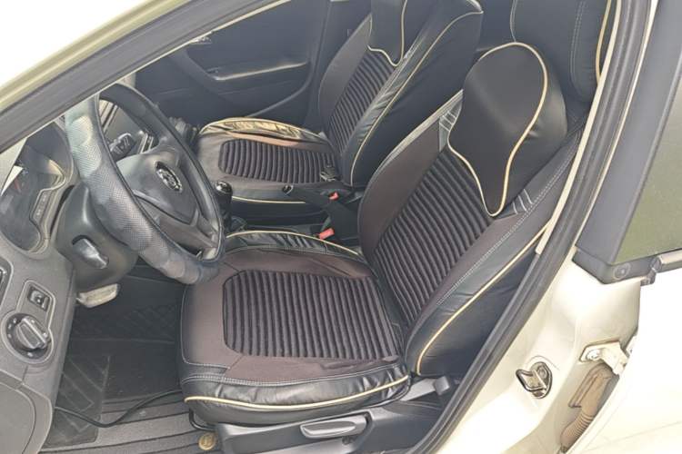 Used Volkswagen Polo 2014 1.4L Manual Fashion Edition Left Front Seat