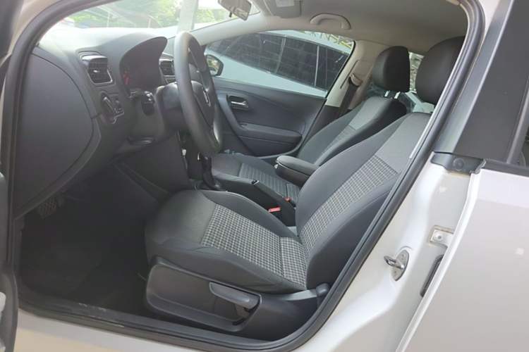 Used Volkswagen Polo 2014 1.4L Automatic Comfort Edition Left Front Seat