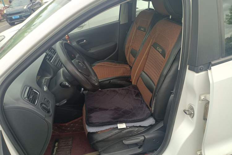 Used Volkswagen Polo 2014 1.6L Automatic Comfort Edition Left Front Seat