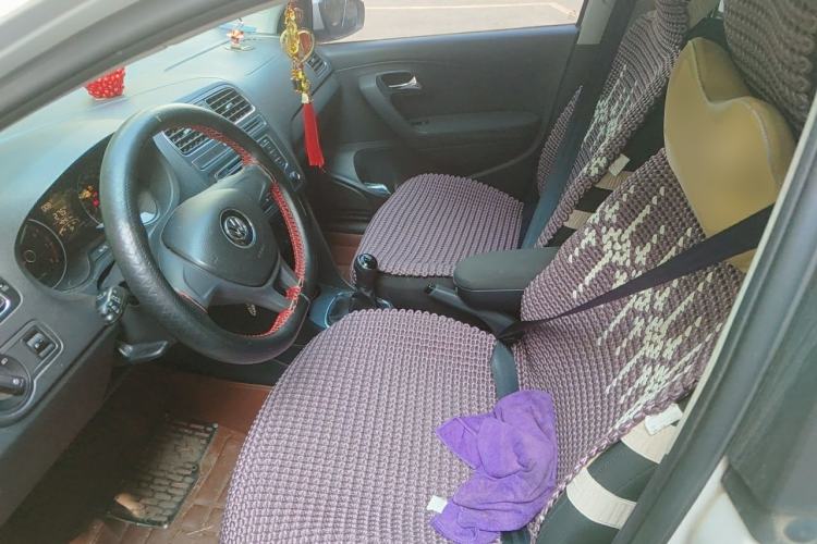Used Volkswagen Polo 2014 1.6L Manual Comfort Edition Left Front Seat