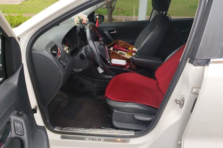 Used Volkswagen Polo 2014 1.4L Automatic Comfort Edition Left Front Seat