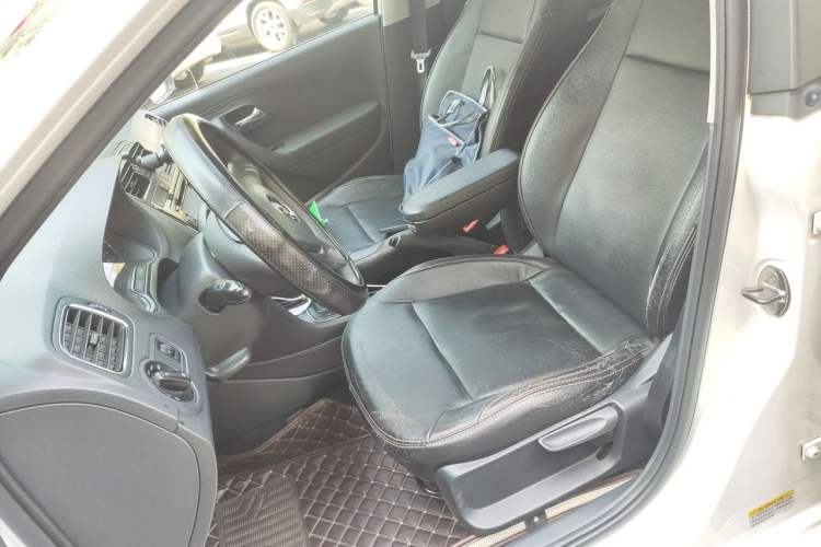 Used Volkswagen Polo 2014 1.6L Automatic Comfort Edition Left Front Seat