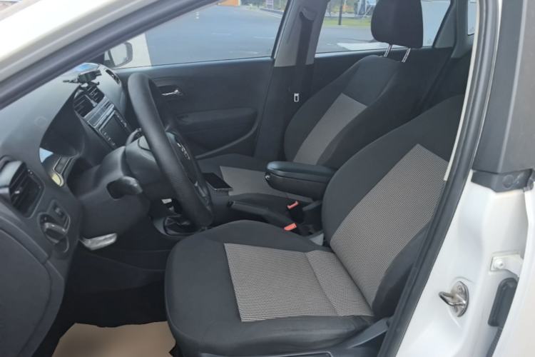Used Volkswagen Polo 2014 1.4L Manual Fashion Edition Left Front Seat