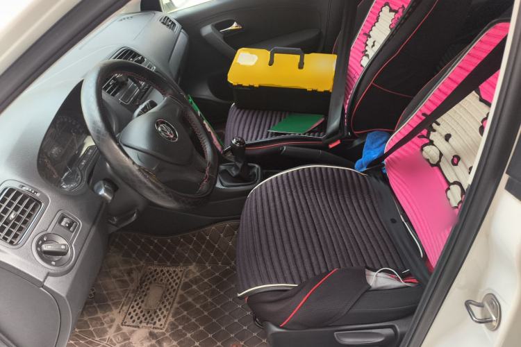 Used Volkswagen Polo 2014 1.4L Manual Fashion Edition Left Front Seat