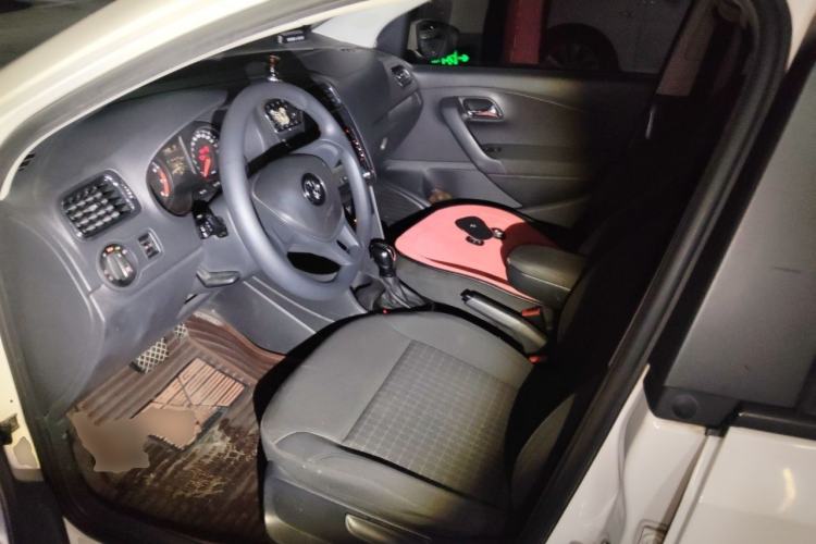 Used Volkswagen Polo 2014 1.6L Automatic Comfort Edition Left Front Seat