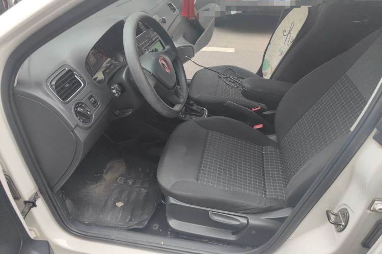 Used Volkswagen Polo 2014 1.6L Automatic Comfort Edition Left Front Seat
