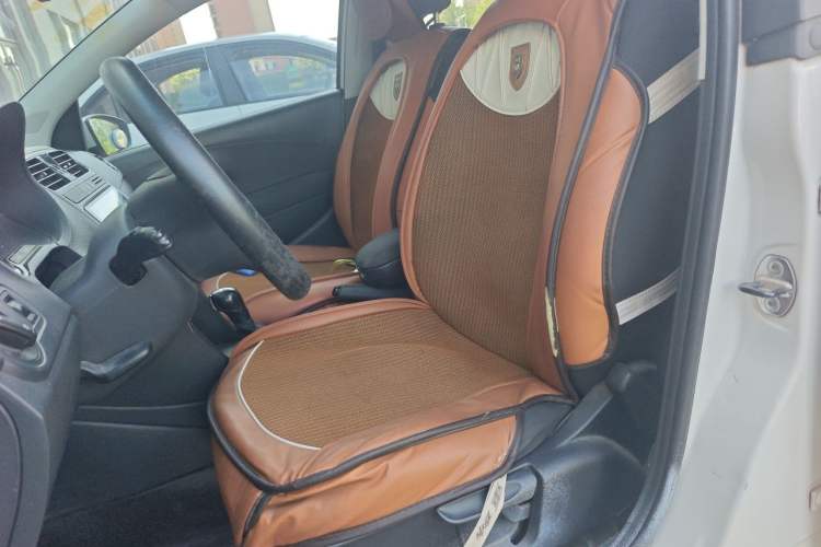 Used Volkswagen Polo 2014 1.6L Automatic Comfort Edition Left Front Seat