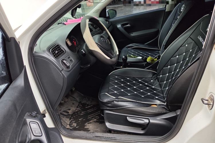 Used Volkswagen Polo 2014 1.4L Manual Fashion Edition Left Front Seat