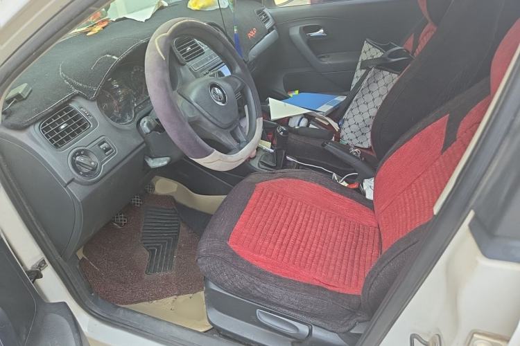 Used Volkswagen Polo 2014 1.4L Manual Fashion Edition Left Front Seat