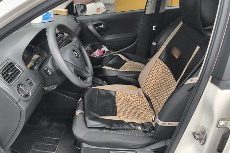 Used Volkswagen Polo 2014 1.6L Automatic Comfort Edition Left Front Seat