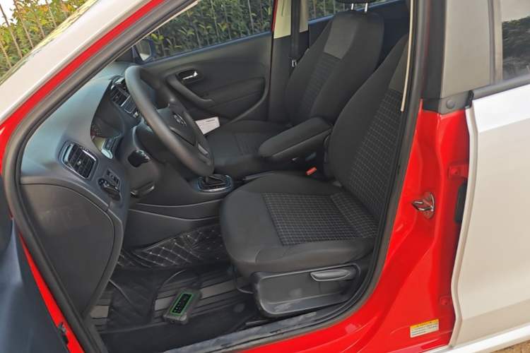Used Volkswagen Polo 2014 1.6L Automatic Comfort Edition Left Front Seat