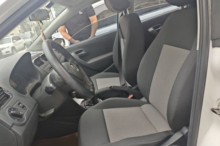 Used Volkswagen Polo 2014 1.4L Manual Fashion Edition Left Front Seat