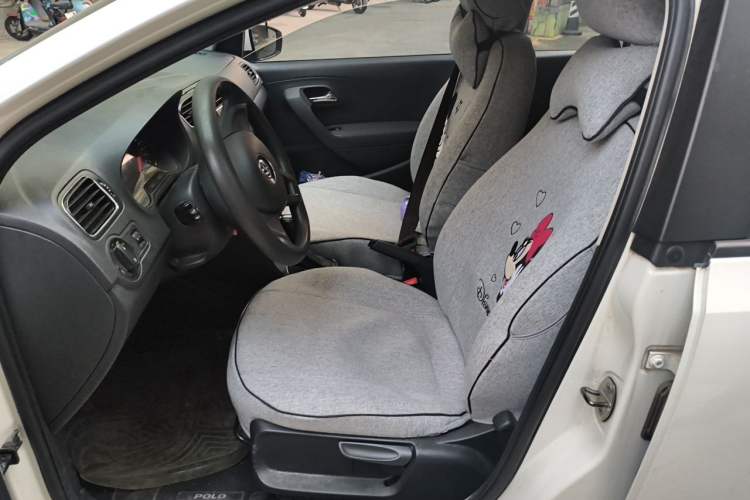 Used Volkswagen Polo 2014 1.6L Automatic Comfort Edition Left Front Seat