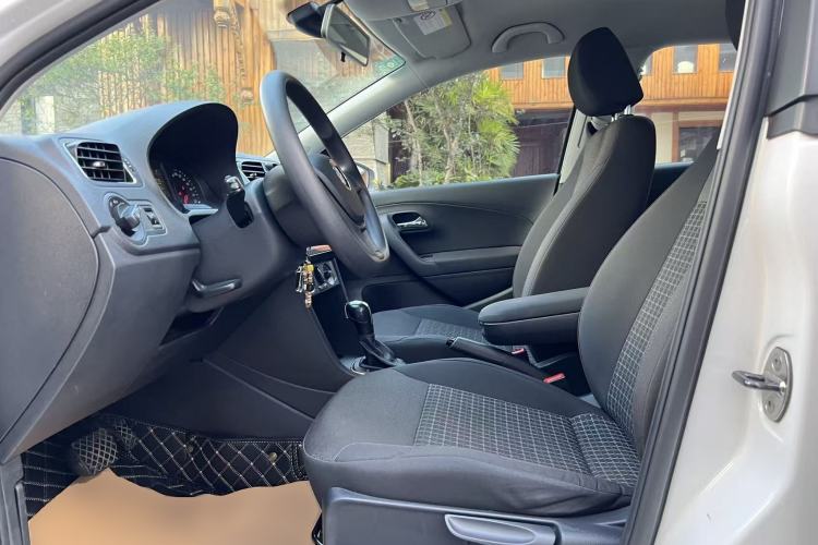Used Volkswagen Polo 2014 1.4L Automatic Comfort Edition Left Front Seat