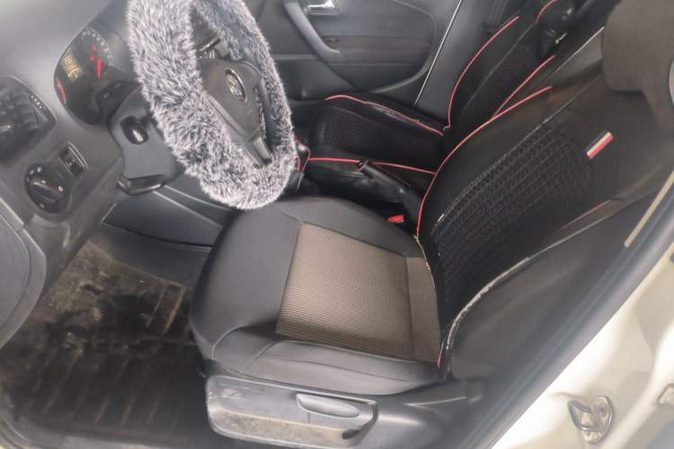 Used Volkswagen Polo 2014 1.4L Manual Fashion Edition Left Front Seat