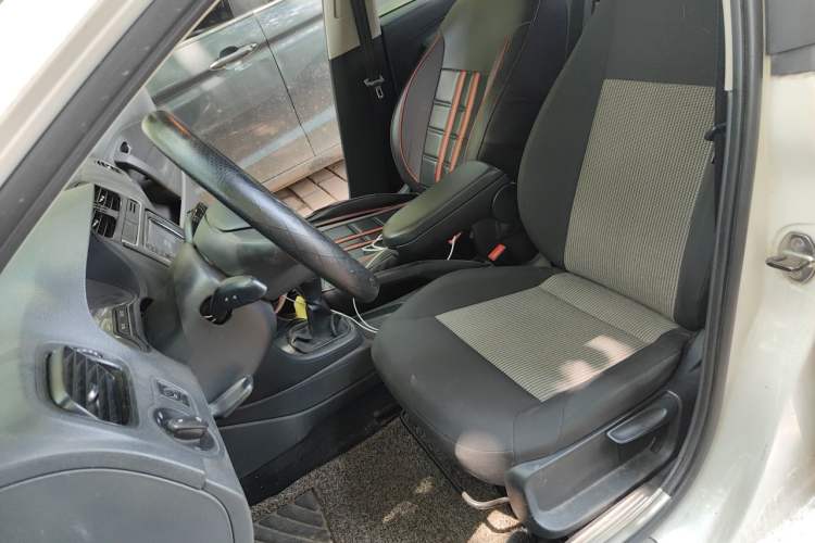Used Volkswagen Polo 2014 1.4L Manual Fashion Edition Left Front Seat