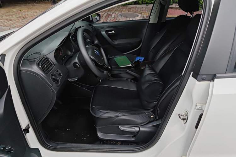 Used Volkswagen Polo 2014 1.4L Manual Fashion Edition Left Front Seat