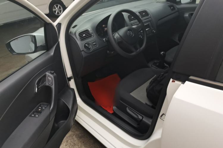 Used Volkswagen Polo 2014 1.4L Manual Fashion Edition Left Front Seat