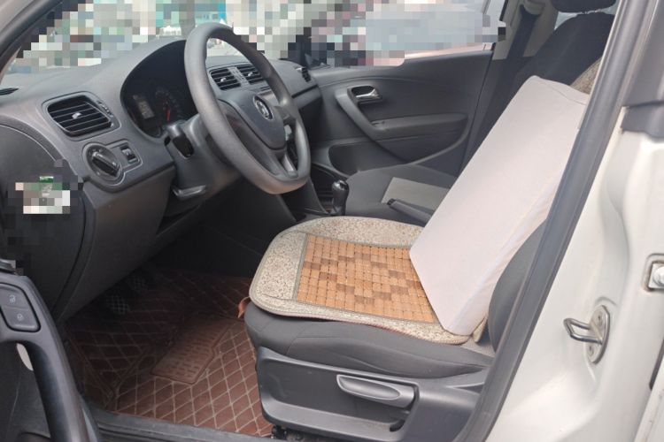 Used Volkswagen Polo 2014 1.4L Manual Fashion Edition Left Front Seat