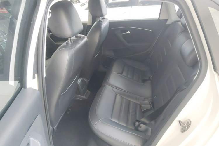 Used Volkswagen Polo 2014 1.6L Automatic Luxury Edition Left Rear Seat