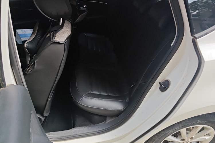 Used Volkswagen Polo 2014 1.6L Automatic Luxury Edition Left Rear Seat