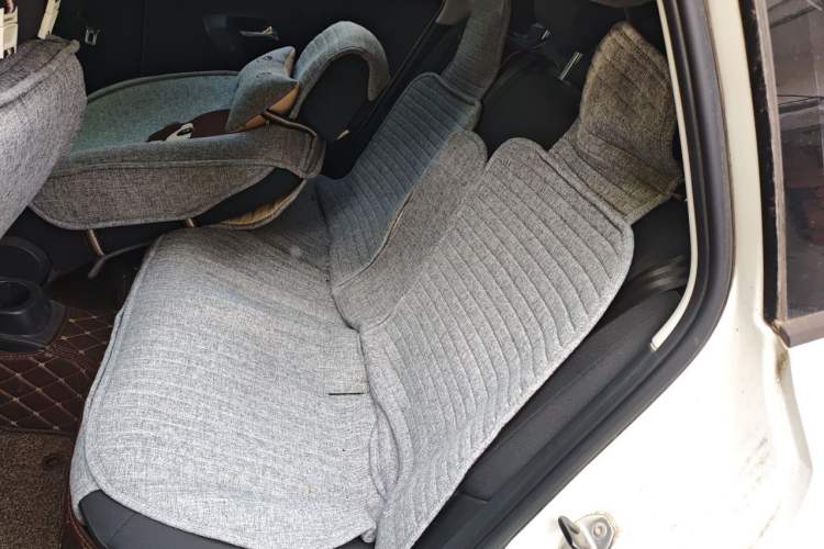 Used Volkswagen Polo 2014 1.4L Manual Fashion Edition Left Rear Seat
