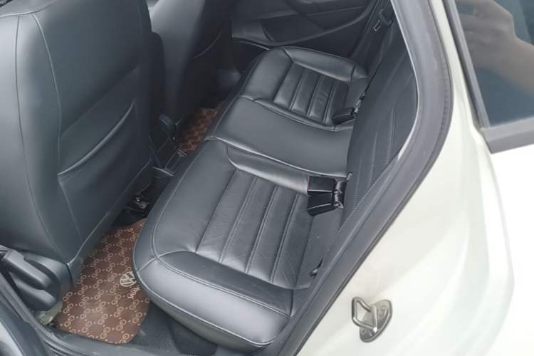Used Volkswagen Polo 2014 1.6L Automatic Luxury Edition Left Rear Seat