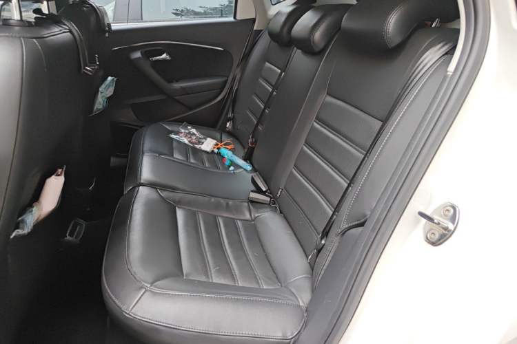 Used Volkswagen Polo 2014 1.6L Automatic Luxury Edition Left Rear Seat