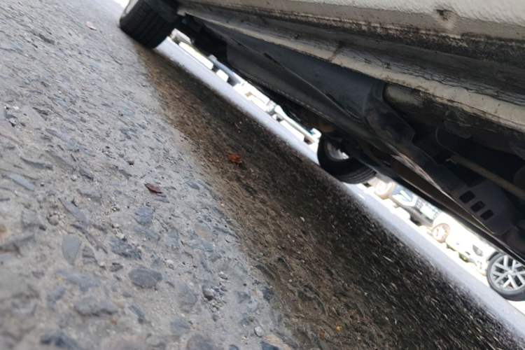 Used Volkswagen Polo 2014 1.6L Automatic Comfort Edition Left Side Sill