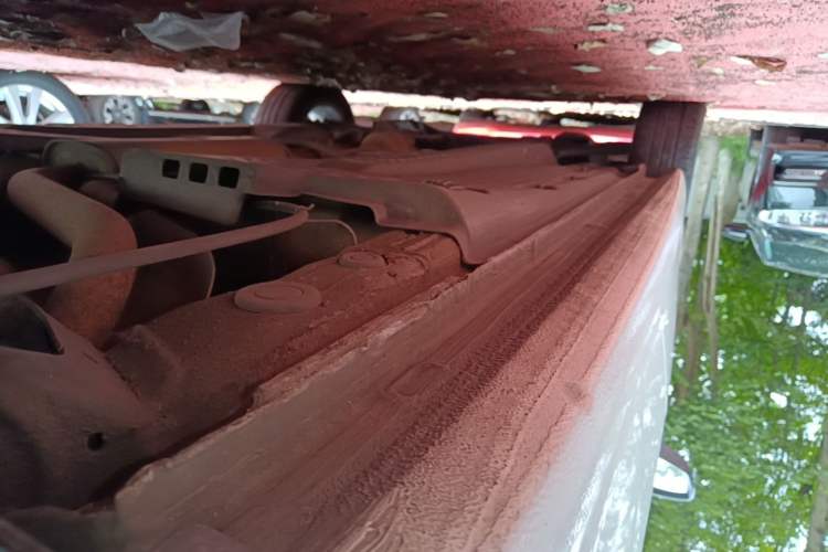 Used Volkswagen Polo 2014 1.6L Automatic Comfort Edition Left Side Sill
