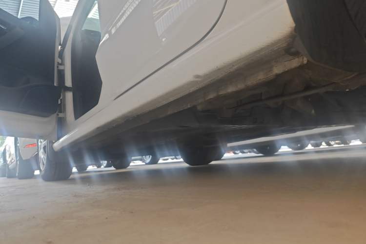 Used Volkswagen Polo 2014 1.4L Manual Fashion Edition Left Side Sill