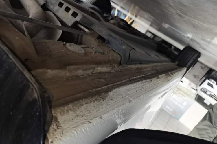 Used Volkswagen Polo 2014 1.4L Manual Fashion Edition Left Side Sill