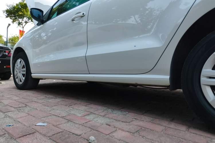 Used Volkswagen Polo 2014 1.4L Manual Fashion Edition Left Side Sill