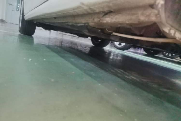 Used Volkswagen Polo 2014 1.6L Automatic Comfort Edition Left Side Sill