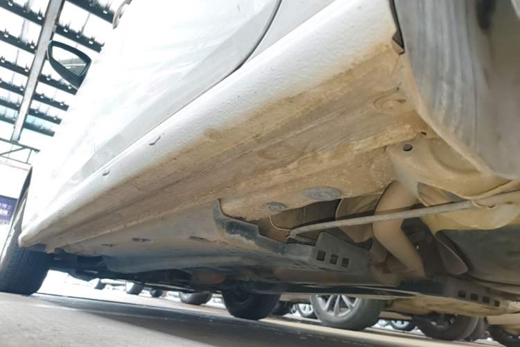 Used Volkswagen Polo 2014 1.4L Manual Fashion Edition Left Side Sill