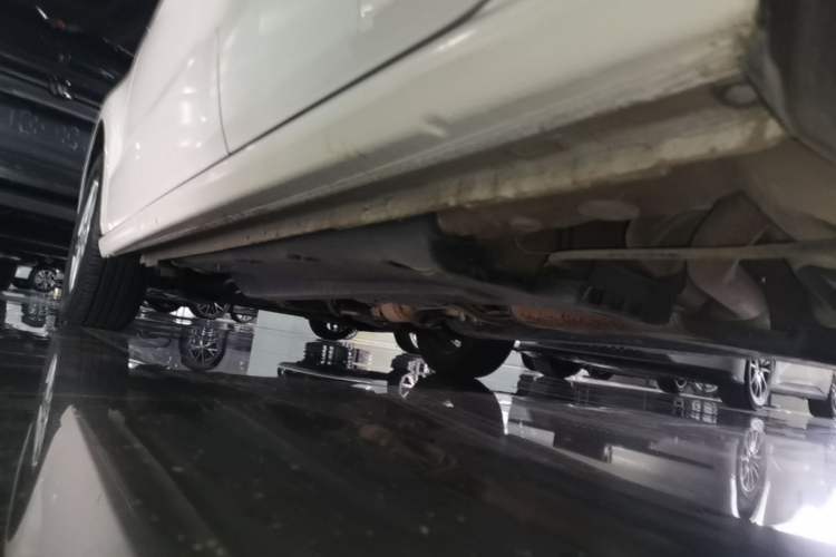 Used Volkswagen Polo 2014 1.4L Manual Fashion Edition Left Side Sill